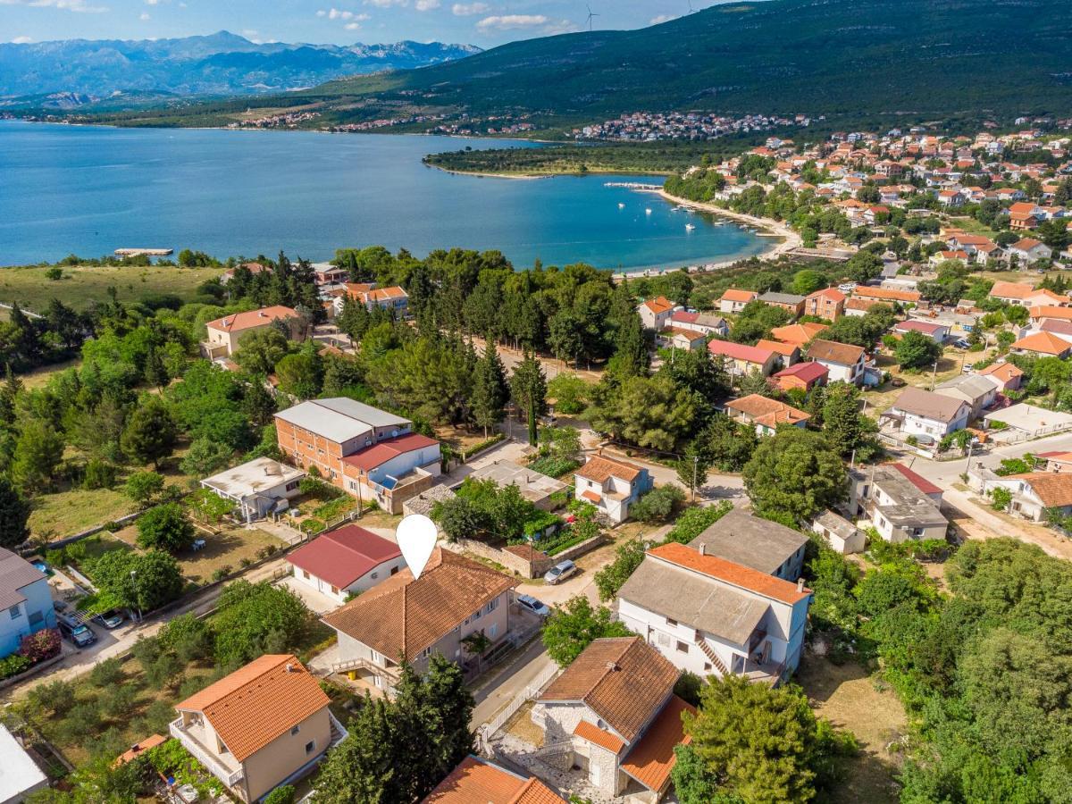 Apartmani Mila Gornji Karin Exterior foto